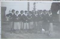 Družstvo českých volejbalistek na Univerziádě v Paříži 1957