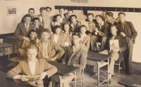 Academy of commerce in Hodonín in 1948, Vojtěch Sasín amongst boys standing on left