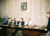 Ve Federálním shromáždění; 1991