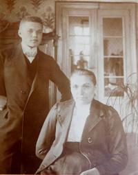 Karel Plhák Sr with his mother. Later, the owner of hydroelectric power plant in Háj u Třeština.