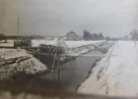 Výstavba vodní elektrárny v Háji u Třeštiny, která je dnes národní kulturní památkou