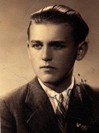 brother Jaroslav Dekoj, 1945