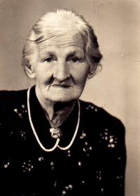 grandmother Kateřina Dekojová, 1942