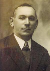 otec Heleny Steblové / Karel Haltof