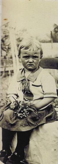 Helena Steblová / přibližně 1928