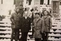 S přáteli a bratrem