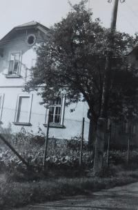 The house in Petrov nad Desnou where Valtraud Vejmolová lived with her husband 