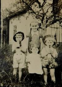 The Cikryt siblings - Ilze, Rudolf, Valtraud, Walter