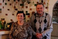 Anita s manželem Vojtou u rodinného krbu, Kraslice, únor 2016