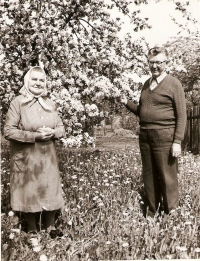 Manželé Eduard a Antonie Nedvídkovi, 80. léta 20. století