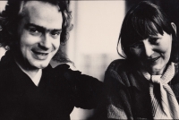 1989; s matkou po propuštění z vazby v Ruzyni