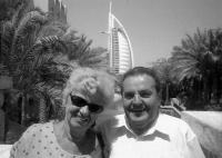 70. narozeniny, s manželkou v Dubaji.