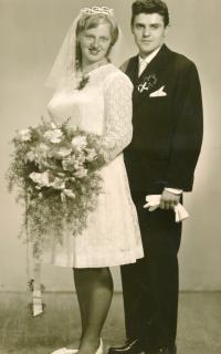 S manželkou Janou se vzali 6.9.1963.