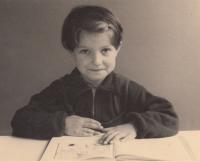Petra Erbanová ve školce, 1953