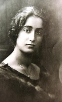 Maminka Ruth Grete Haasová 