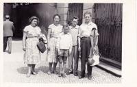 Bohuslav Svoboda with family, Prague 1960