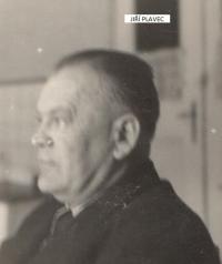 5. Majitel domu pan Plavec