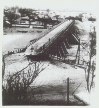 Most v Kolině, květen 1944. Místo, kde pravděpodobně padl otec paní Budkové pan Johan Wittgen.