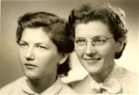 Sister's photo taken for brother Stanislav in prison, from left: Marie, Ludmila, 1952