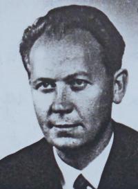 01-Jaroslav Vesecký-mladý