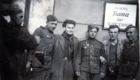 Teplice 1945 in front of company Bata, with russian soldiers, V. Nechyba 2nd from right