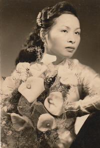 manželka Nhung Nechybová 1963