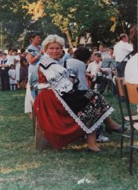 Zora Sigalová during harvest festival in Ivanovo Selo in 1987