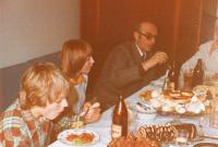 Josef Vacík s dětmi cca 1982