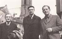 JOsef Vacík uprostřed