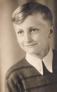 Ivo Pakosta, bratr pamětníka, zemřel v roce 1947