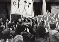 Při generální stávce, listopad 1989