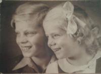Marie Jiřičková se svým bratrem