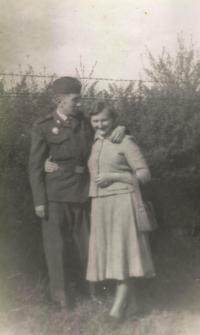 Eliška Onderková s manželem Ladislavem v roce 1950