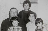 Bohdan Ševčuk s manželkou a příbuznými v Maršíkově