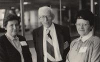 Otto Wichterle a Blanka Brůnová vpravo