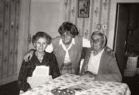 S prarodiči Drahotovými, rok 1987
