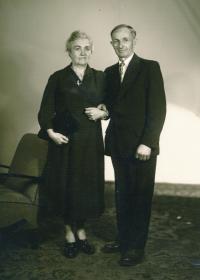 Rodiče, cca 1949