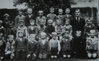 1st grade, Jiří Munk on the left in the upper row