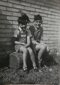 With his brother Viktor 1939/1940
