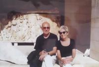 Společně u Rockefellerova muzea v Jeruzalémě (Izrael, 1999; vlastní)