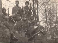 Vojna, Jaroslav Hrubeš vpravo nahoře