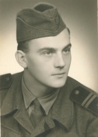 Jiří Král na vojně v 50. letech 20. století