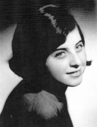 Maturitní fotografie, SVVŠ Velvarská Praha 6, 1965