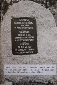 Památník obětem komunistického teroru v Československu v Alt Nagelbergu v Rakousku
