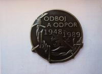Commemorative badge for a survivor after a fighter against communism