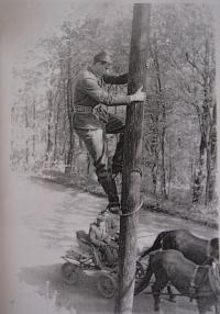 Základní vojenská služba - telefonista stavěč v Chotusicích u Čáslavi