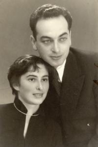 Abraham Pressburger se svou ženou