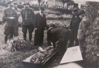 Generál Max von Groll, Jevíčko, sebevražda 9. 5. 1945