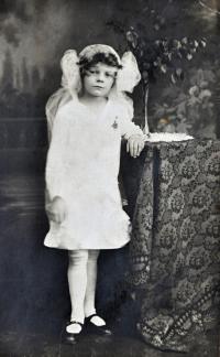 Matka Lýdie u prvního přijímání / Ostrava / asi 1927