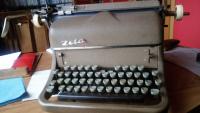 psací stroj 